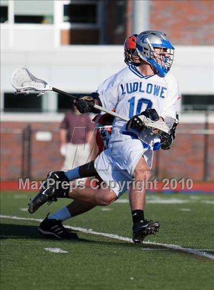 Thumbnail 1 in Mamaroneck @ Ludlowe photogallery.