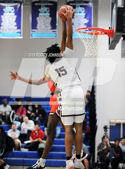 Thumbnail 2 in Summer Creek vs. Fort Bend Bush (McDonald's Texas Invitational) photogallery.
