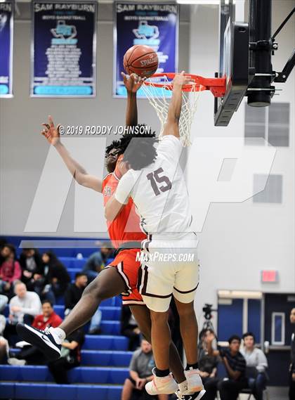 Thumbnail 3 in Summer Creek vs. Fort Bend Bush (McDonald's Texas Invitational) photogallery.