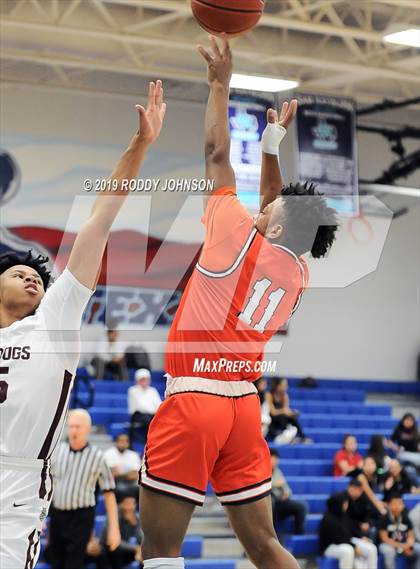 Thumbnail 2 in Summer Creek vs. Fort Bend Bush (McDonald's Texas Invitational) photogallery.