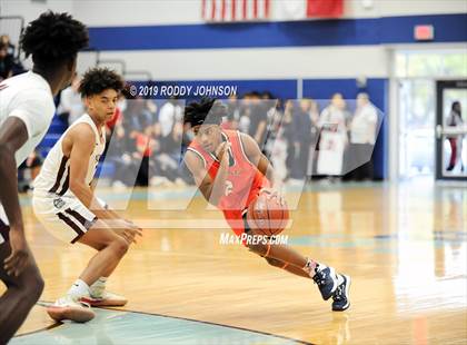 Thumbnail 1 in Summer Creek vs. Fort Bend Bush (McDonald's Texas Invitational) photogallery.