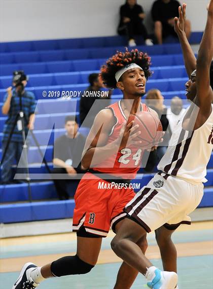 Thumbnail 1 in Summer Creek vs. Fort Bend Bush (McDonald's Texas Invitational) photogallery.