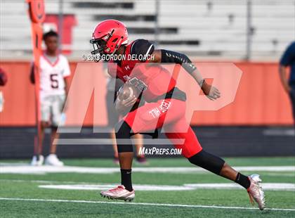 Thumbnail 3 in Cedar Hill Varsity Spring Game photogallery.