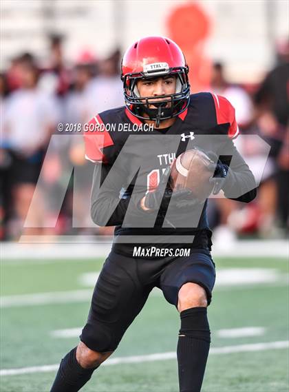 Thumbnail 1 in Cedar Hill Varsity Spring Game photogallery.