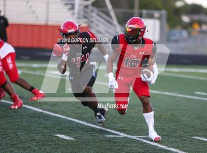 Thumbnail 3 in Cedar Hill Varsity Spring Game photogallery.