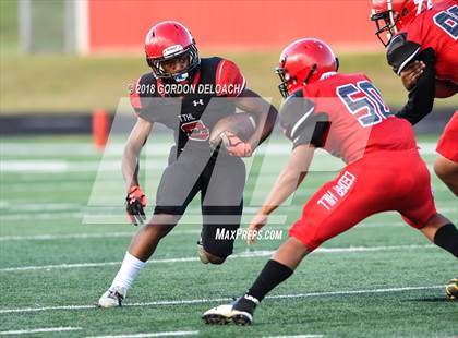 Thumbnail 1 in Cedar Hill Varsity Spring Game photogallery.