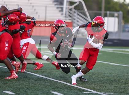 Thumbnail 1 in Cedar Hill Varsity Spring Game photogallery.