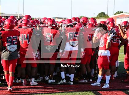 Thumbnail 3 in Cedar Hill Varsity Spring Game photogallery.