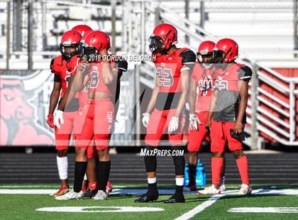 Thumbnail 2 in Cedar Hill Varsity Spring Game photogallery.