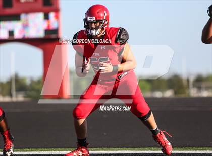 Thumbnail 2 in Cedar Hill Varsity Spring Game photogallery.