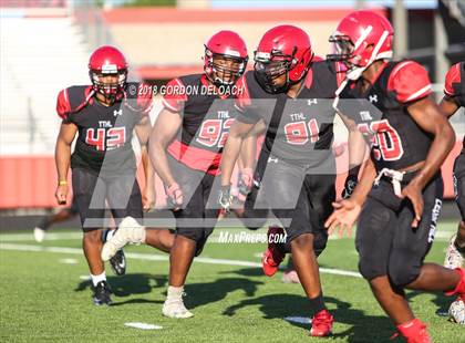 Thumbnail 2 in Cedar Hill Varsity Spring Game photogallery.