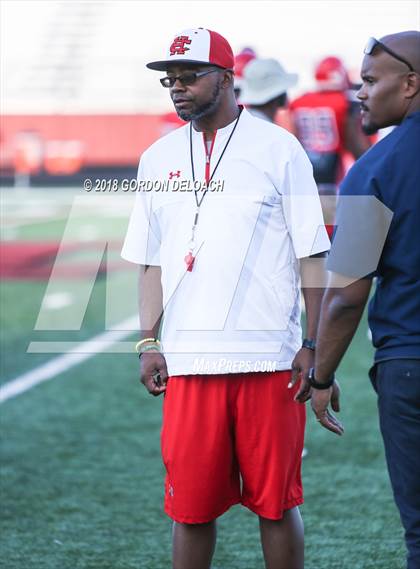 Thumbnail 1 in Cedar Hill Varsity Spring Game photogallery.