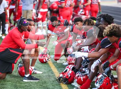 Thumbnail 3 in Cedar Hill Varsity Spring Game photogallery.