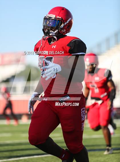Thumbnail 1 in Cedar Hill Varsity Spring Game photogallery.