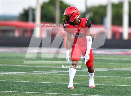 Thumbnail 1 in Cedar Hill Varsity Spring Game photogallery.