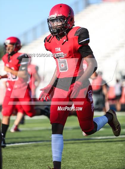 Thumbnail 2 in Cedar Hill Varsity Spring Game photogallery.