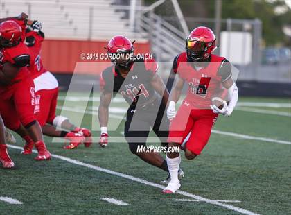 Thumbnail 2 in Cedar Hill Varsity Spring Game photogallery.