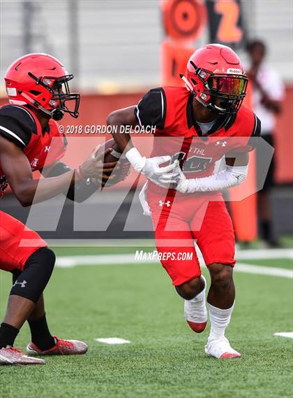 Thumbnail 1 in Cedar Hill Varsity Spring Game photogallery.