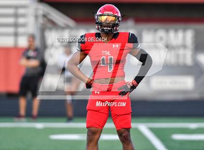 Thumbnail 2 in Cedar Hill Varsity Spring Game photogallery.