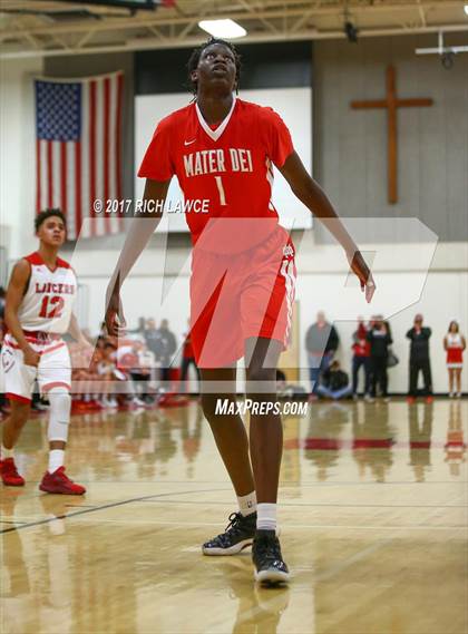Thumbnail 1 in Mater Dei @ Orange Lutheran photogallery.