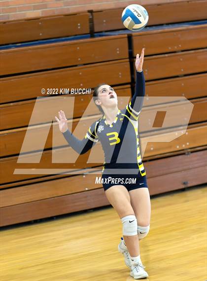 Thumbnail 3 in Utica @ Grosse Pointe South photogallery.