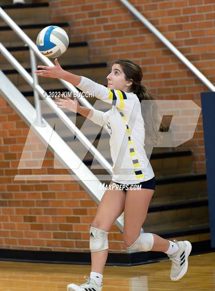 Thumbnail 3 in Utica @ Grosse Pointe South photogallery.