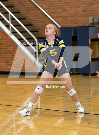 Thumbnail 2 in Utica @ Grosse Pointe South photogallery.