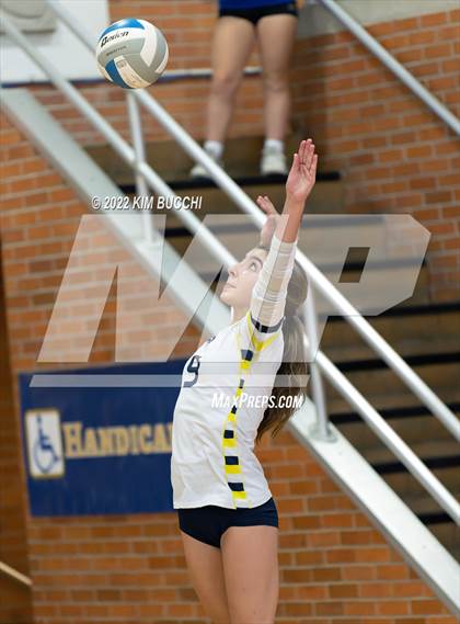 Thumbnail 2 in Utica @ Grosse Pointe South photogallery.