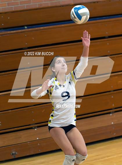 Thumbnail 3 in Utica @ Grosse Pointe South photogallery.