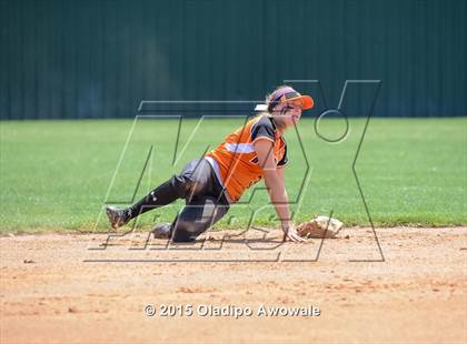 Thumbnail 2 in Ellison [C. E.] vs Rockwall (UIL 6A Region II Bi-District Playoff) photogallery.