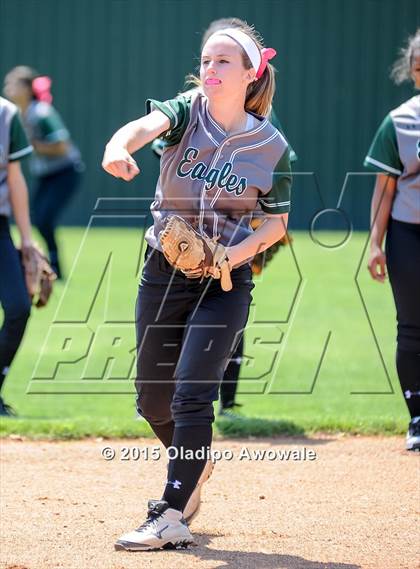 Thumbnail 2 in Ellison [C. E.] vs Rockwall (UIL 6A Region II Bi-District Playoff) photogallery.