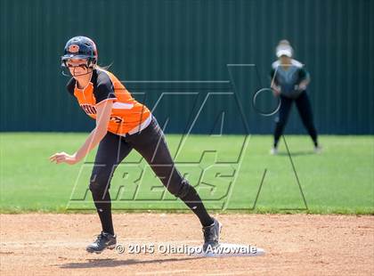 Thumbnail 1 in Ellison [C. E.] vs Rockwall (UIL 6A Region II Bi-District Playoff) photogallery.