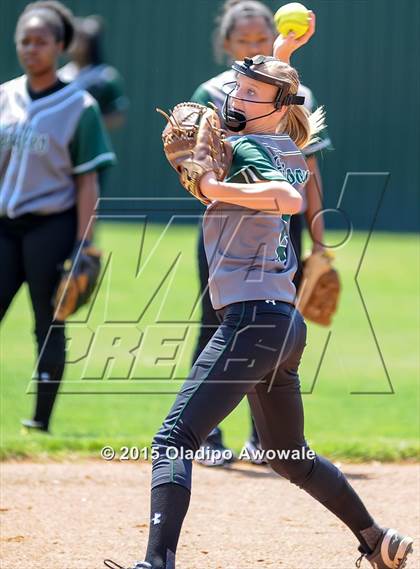 Thumbnail 1 in Ellison [C. E.] vs Rockwall (UIL 6A Region II Bi-District Playoff) photogallery.