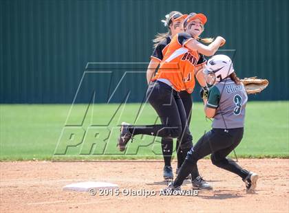 Thumbnail 1 in Ellison [C. E.] vs Rockwall (UIL 6A Region II Bi-District Playoff) photogallery.