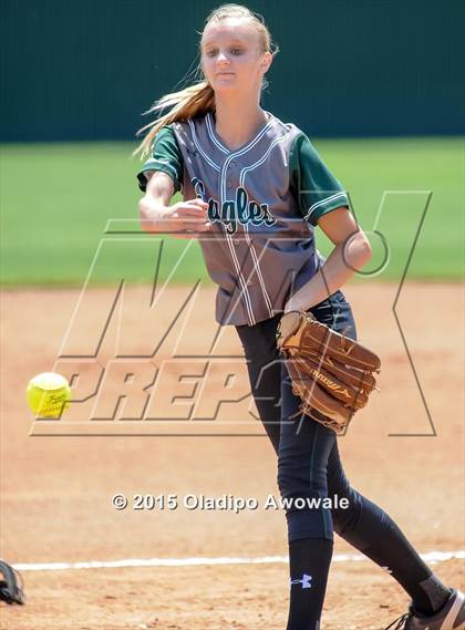 Thumbnail 1 in Ellison [C. E.] vs Rockwall (UIL 6A Region II Bi-District Playoff) photogallery.