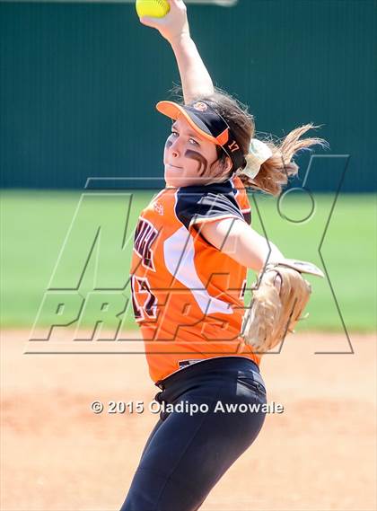 Thumbnail 3 in Ellison [C. E.] vs Rockwall (UIL 6A Region II Bi-District Playoff) photogallery.