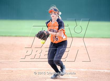 Thumbnail 1 in Ellison [C. E.] vs Rockwall (UIL 6A Region II Bi-District Playoff) photogallery.