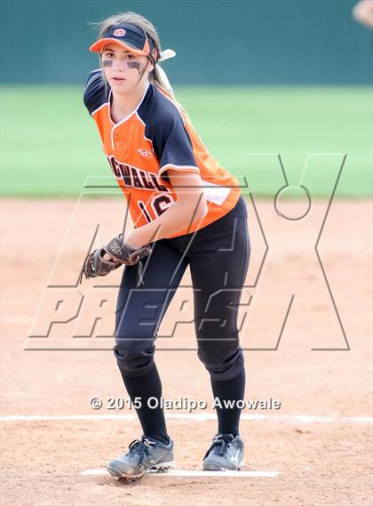 Thumbnail 1 in Ellison [C. E.] vs Rockwall (UIL 6A Region II Bi-District Playoff) photogallery.