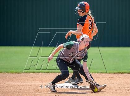 Thumbnail 3 in Ellison [C. E.] vs Rockwall (UIL 6A Region II Bi-District Playoff) photogallery.
