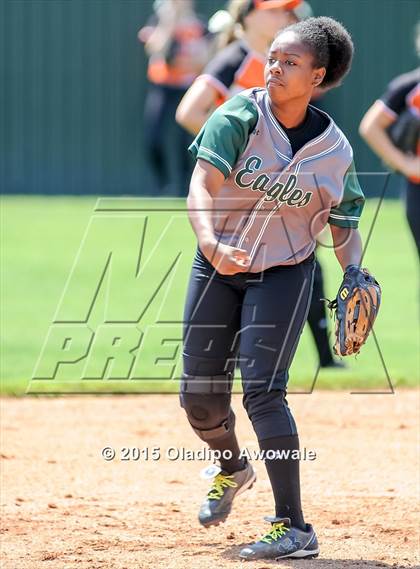 Thumbnail 2 in Ellison [C. E.] vs Rockwall (UIL 6A Region II Bi-District Playoff) photogallery.