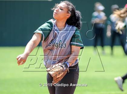 Thumbnail 1 in Ellison [C. E.] vs Rockwall (UIL 6A Region II Bi-District Playoff) photogallery.