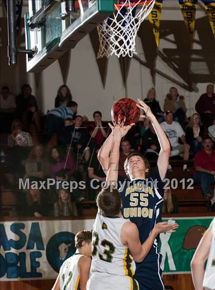 Thumbnail 1 in Nevada Union vs Placer (Kendall Arnett) photogallery.