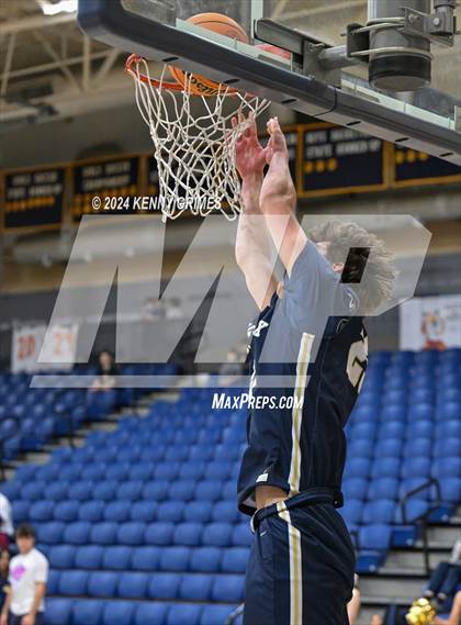 Thumbnail 3 in Marist vs Saint Pius X photogallery.