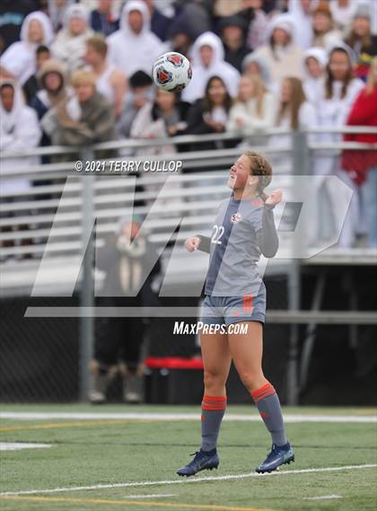 Thumbnail 2 in Syracuse vs. Skyridge (UHSAA 6A Semifinal) photogallery.