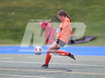 Thumbnail 2 in Syracuse vs. Skyridge (UHSAA 6A Semifinal) photogallery.