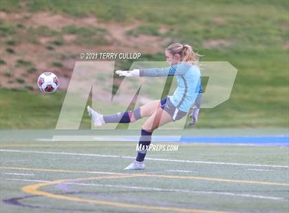 Thumbnail 2 in Syracuse vs. Skyridge (UHSAA 6A Semifinal) photogallery.