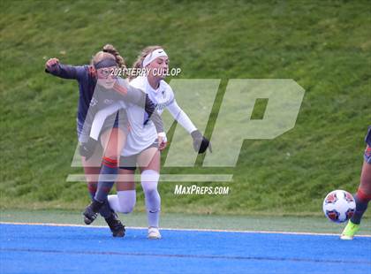Thumbnail 1 in Syracuse vs. Skyridge (UHSAA 6A Semifinal) photogallery.