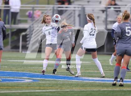 Thumbnail 1 in Syracuse vs. Skyridge (UHSAA 6A Semifinal) photogallery.