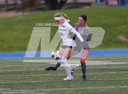 Thumbnail 2 in Syracuse vs. Skyridge (UHSAA 6A Semifinal) photogallery.