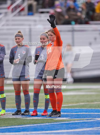 Thumbnail 1 in Syracuse vs. Skyridge (UHSAA 6A Semifinal) photogallery.